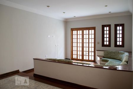 Casa para alugar com 236m², 3 quartos e 5 vagasSALA