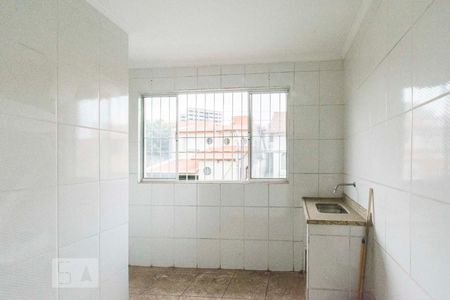 Cozinha de casa para alugar com 2 quartos, 70m² em Jardim das Flores, Osasco