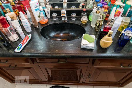 Apartamento à venda com 268m², 3 quartos e 1 vagaBanheiro - Detalhe da pia