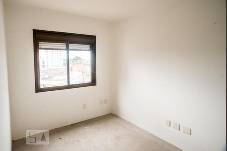 Quarto 1 de apartamento para alugar com 3 quartos, 81m² em Sarandi, Porto Alegre