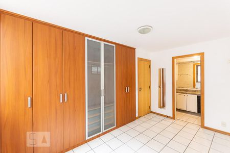 Apartamento para alugar com 122m², 3 quartos e 2 vagasSuite 