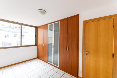 Apartamento para alugar com 122m², 3 quartos e 2 vagasSuite 