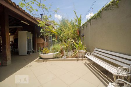 Casa para alugar com 438m², 5 quartos e sem vagaQuintal