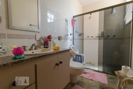 Casa para alugar com 438m², 5 quartos e sem vagaBanheiro