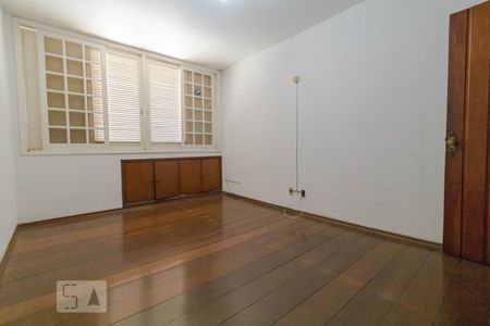 Casa para alugar com 438m², 5 quartos e sem vagaQuarto 03