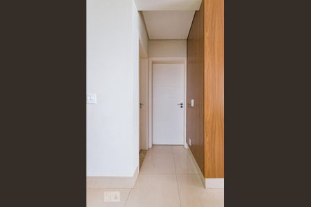 Corredor de casa de condomínio à venda com 4 quartos, 290m² em Loteamento Alphaville Campinas, Campinas