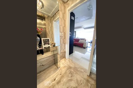 Hall de Entrada de apartamento à venda com 3 quartos, 194m² em Morro do Espelho, São Leopoldo