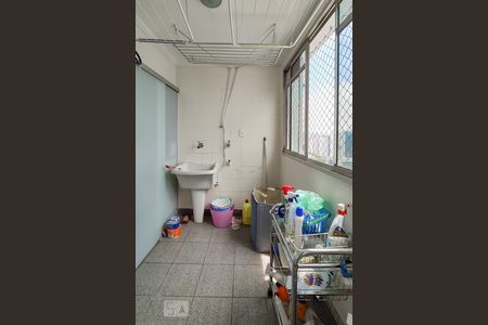 Apartamento para alugar com 129m², 3 quartos e 3 vagas Apartamento para alugar com 129m², 3 quartos e 3 vagasÁrea de Serviço