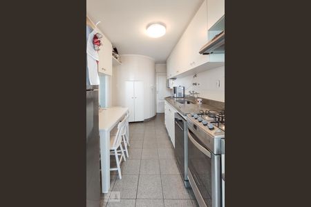 Apartamento para alugar com 129m², 3 quartos e 3 vagas Apartamento para alugar com 129m², 3 quartos e 3 vagasCozinha