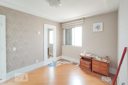 Apartamento para alugar com 129m², 3 quartos e 3 vagas Apartamento para alugar com 129m², 3 quartos e 3 vagasSuíte