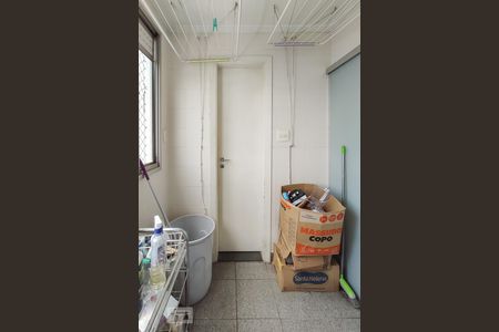 Apartamento para alugar com 129m², 3 quartos e 3 vagas Apartamento para alugar com 129m², 3 quartos e 3 vagasÁrea de Serviço