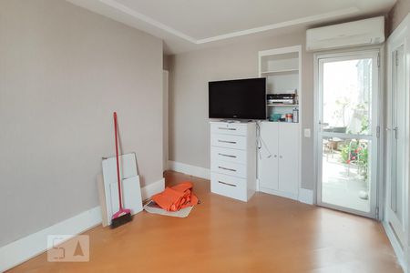 Apartamento para alugar com 129m², 3 quartos e 3 vagas Apartamento para alugar com 129m², 3 quartos e 3 vagasSuíte