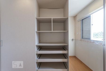 Quarto 1 - Armários de apartamento à venda com 3 quartos, 58m² em Jardim Nova Europa, Campinas