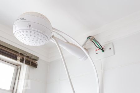 Apartamento à venda com 58m², 3 quartos e 1 vaga Apartamento à venda com 58m², 3 quartos e 1 vagaChuveiro