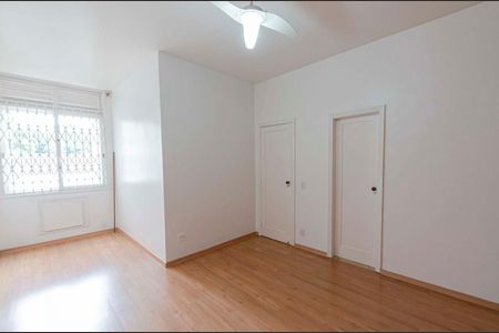 Apartamento à venda com 130m², 3 quartos e 1 vagaSuíte