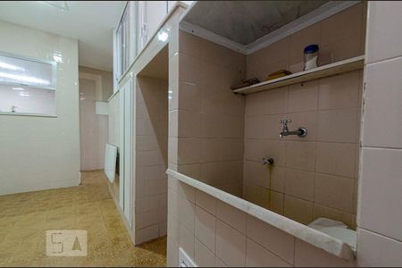 Apartamento à venda com 130m², 3 quartos e 1 vagaÁrea de Serviço