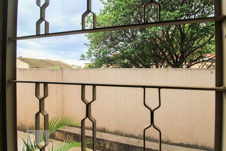 Casa de condomínio para alugar com 60m², 2 quartos e sem vaga Casa de condomínio para alugar com 60m², 2 quartos e sem vagaSala - Vista