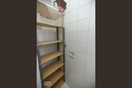 Apartamento para alugar com 78m², 2 quartos e 1 vaga Apartamento para alugar com 78m², 2 quartos e 1 vagaBanheiro de Serviço
