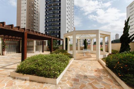 Apartamento para alugar com 102m², 3 quartos e 2 vagas Apartamento para alugar com 102m², 3 quartos e 2 vagasÁrea comum