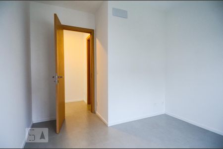 Quarto de apartamento para alugar com 1 quarto, 48m² em Menino Deus, Porto Alegre