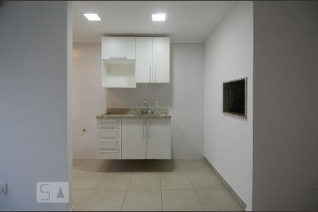 Cozinha de apartamento para alugar com 1 quarto, 48m² em Menino Deus, Porto Alegre