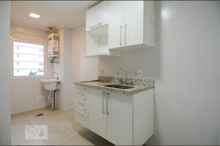 Cozinha de apartamento para alugar com 1 quarto, 48m² em Menino Deus, Porto Alegre