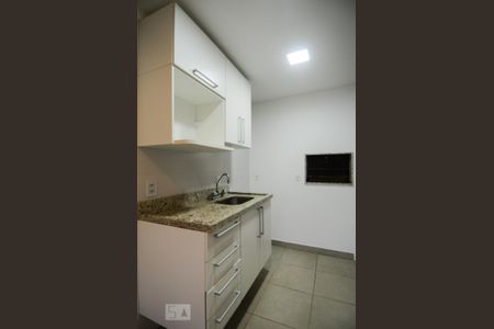 Cozinha de apartamento para alugar com 1 quarto, 48m² em Menino Deus, Porto Alegre