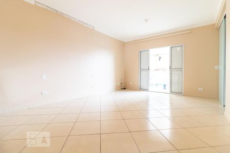 Casa para alugar com 150m², 2 quartos e 1 vaga Casa para alugar com 150m², 2 quartos e 1 vagaSuíte 2