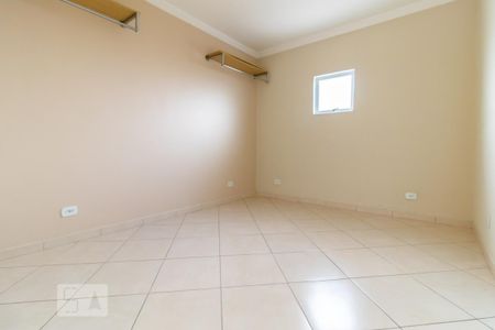 Casa para alugar com 150m², 2 quartos e 1 vaga Casa para alugar com 150m², 2 quartos e 1 vagaCloset da Suíte 2