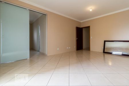 Casa para alugar com 150m², 2 quartos e 1 vaga Casa para alugar com 150m², 2 quartos e 1 vagaSuíte 2