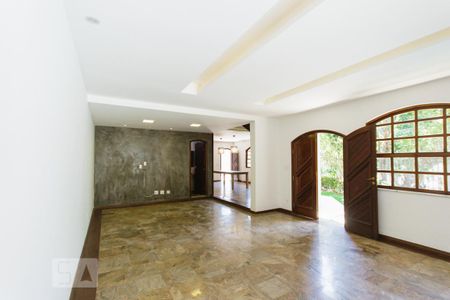 Sala de Estar (Primeiro Andar) de casa de condomínio à venda com 3 quartos, 320m² em Pechincha, Rio de Janeiro