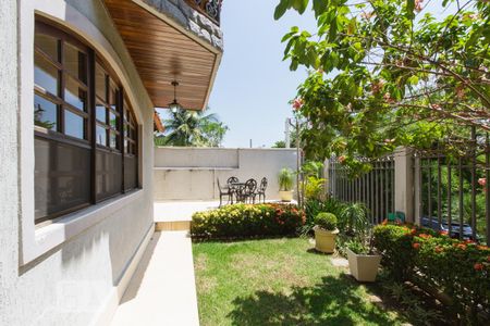 Jardim de casa de condomínio à venda com 3 quartos, 320m² em Pechincha, Rio de Janeiro