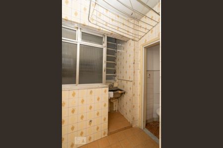 Apartamento para alugar com 90m², 3 quartos e sem vagaÁREA DE SERVIÇO