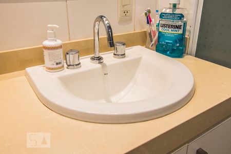 Apartamento à venda com 142m², 3 quartos e 2 vagasBanheiro da Suíte 2