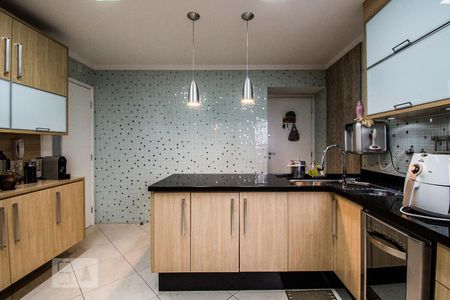 Apartamento à venda com 142m², 3 quartos e 2 vagasCozinha