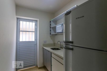 Apartamento para alugar com 26m², 1 quarto e sem vaga Apartamento para alugar com 26m², 1 quarto e sem vagaCozinha - Armários