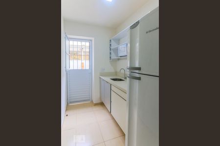 Apartamento para alugar com 26m², 1 quarto e sem vaga Apartamento para alugar com 26m², 1 quarto e sem vagaCozinha - Armários