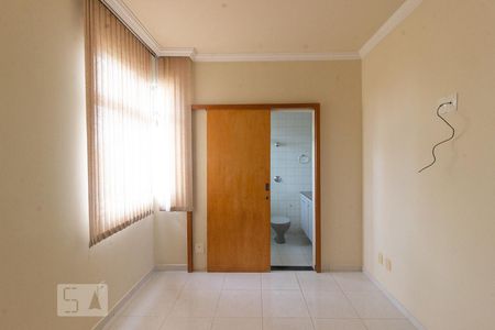 Apartamento para alugar com 75m², 3 quartos e 1 vagaSuíte
