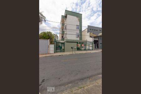 Apartamento para alugar com 75m², 3 quartos e 1 vagaFachada