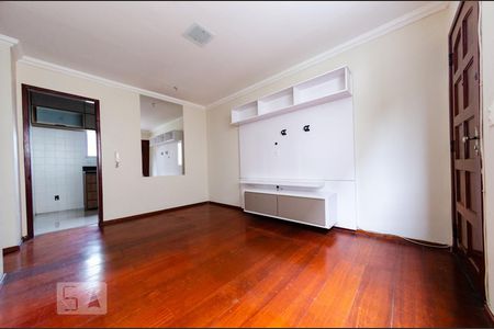 Sala de apartamento à venda com 3 quartos, 80m² em João Pinheiro, Belo Horizonte