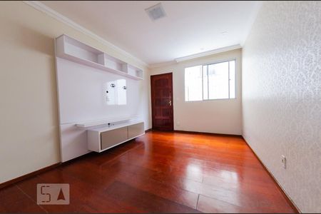 Sala de apartamento à venda com 3 quartos, 80m² em João Pinheiro, Belo Horizonte