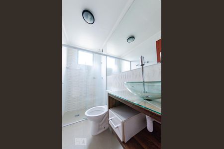 Banheiro de apartamento à venda com 3 quartos, 80m² em João Pinheiro, Belo Horizonte