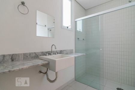 Apartamento à venda com 96m², 2 quartos e 2 vagasBanheiro da Suite
