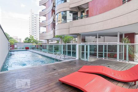 Apartamento à venda com 96m², 2 quartos e 2 vagasPiscina