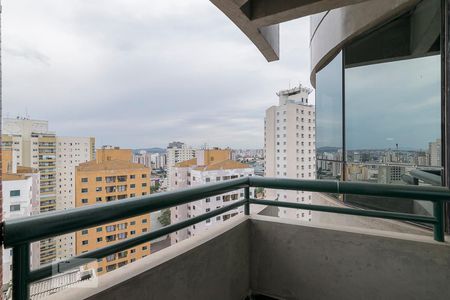 Apartamento à venda com 96m², 2 quartos e 2 vagasVaranda Quarto 2