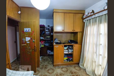 Casa à venda com 400m², 5 quartos e 4 vagasQuarto 3