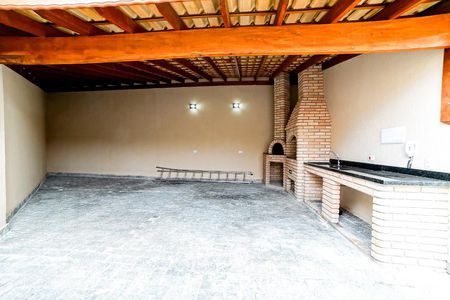 Apartamento à venda com 57m², 2 quartos e 1 vaga Apartamento à venda com 57m², 2 quartos e 1 vagaÁrea Comum - Churrasqueira