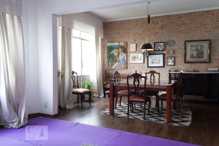 Apartamento à venda com 140m², 3 quartos e sem vaga Apartamento à venda com 140m², 3 quartos e sem vagaSala