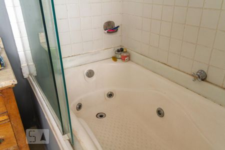 Apartamento à venda com 140m², 3 quartos e sem vaga Apartamento à venda com 140m², 3 quartos e sem vagaDetalhe banheiro