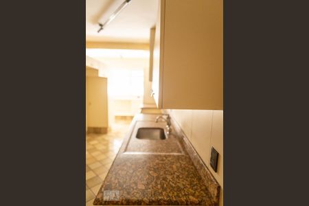 Casa para alugar com 136m², 3 quartos e 1 vaga Casa para alugar com 136m², 3 quartos e 1 vagaCozinha